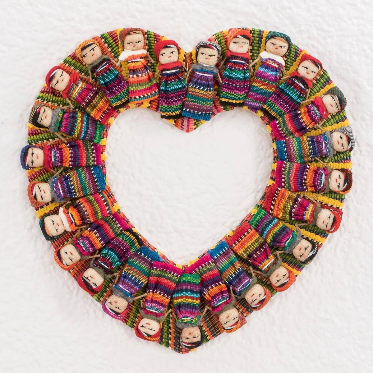 NOVICA Quitapena Love, Cotton wreath - 9.5