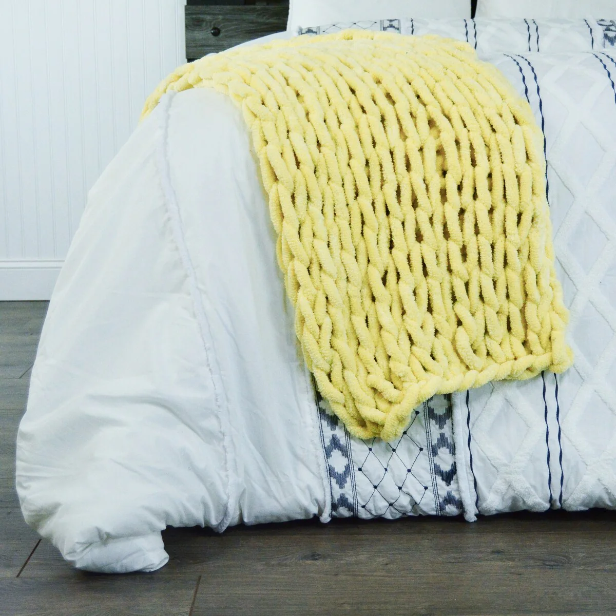 Donna Sharp's Chunky Chenille Throw