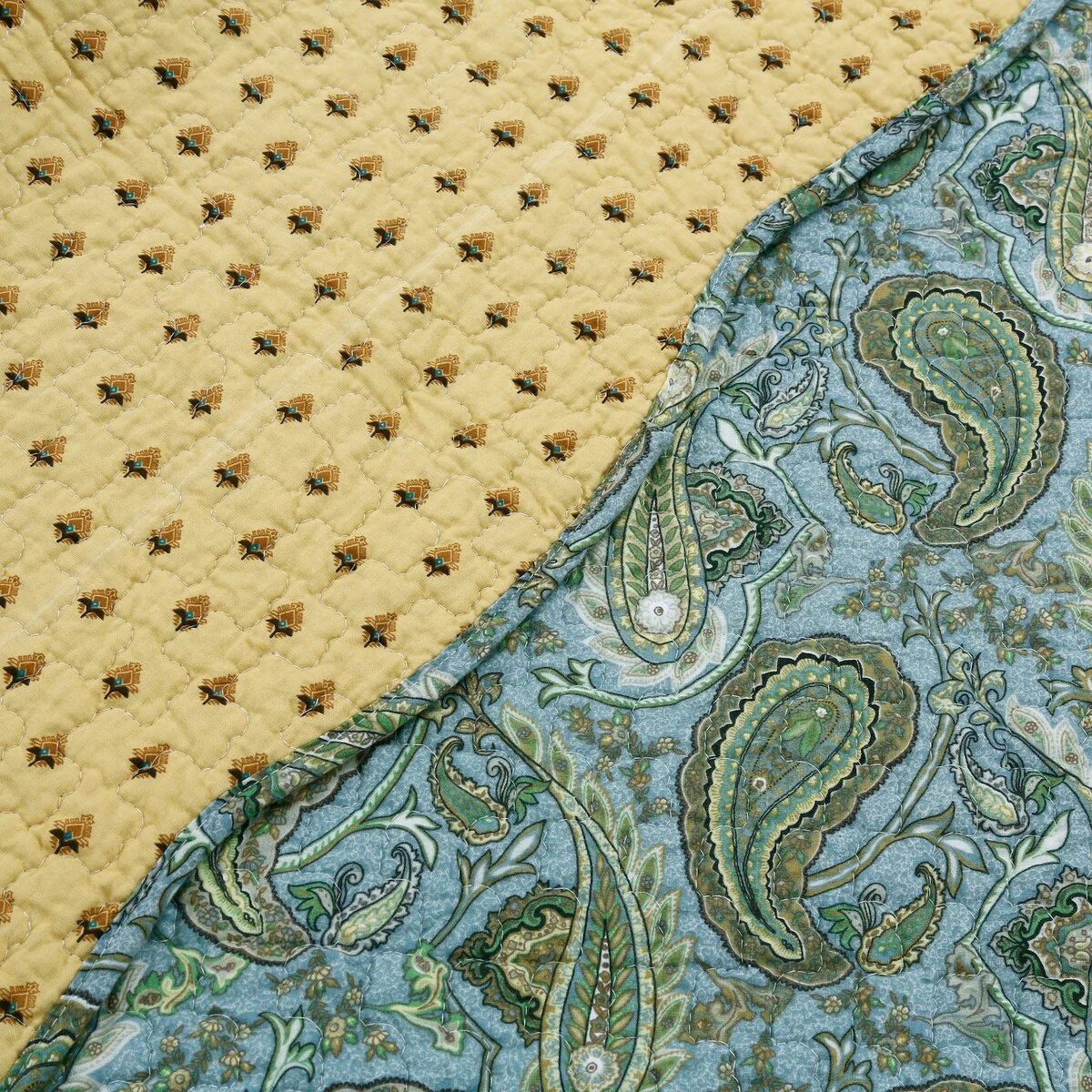 Cozy Line Rosales Paisley Reversible Cotton Throw Blanket