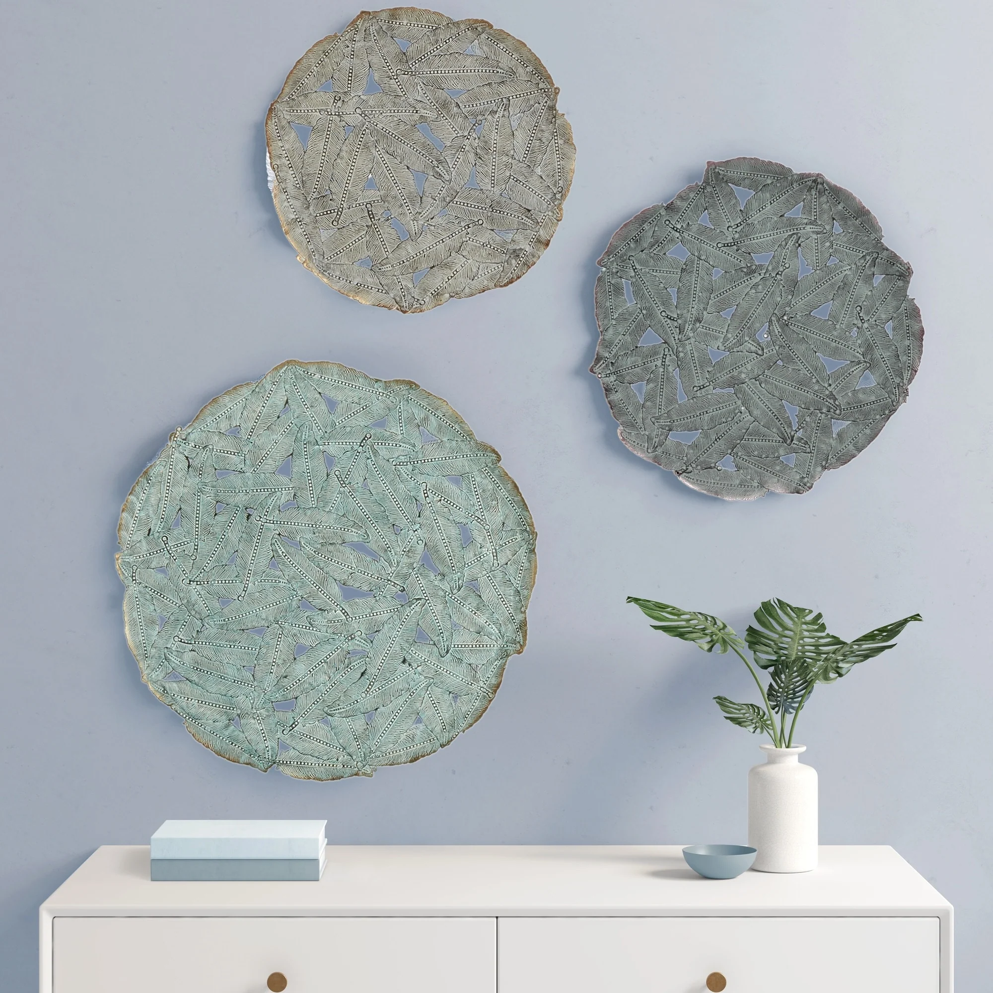 Madison Park Rosalie Textured Feather 3-piece Metal Disc Wall Decor Set
