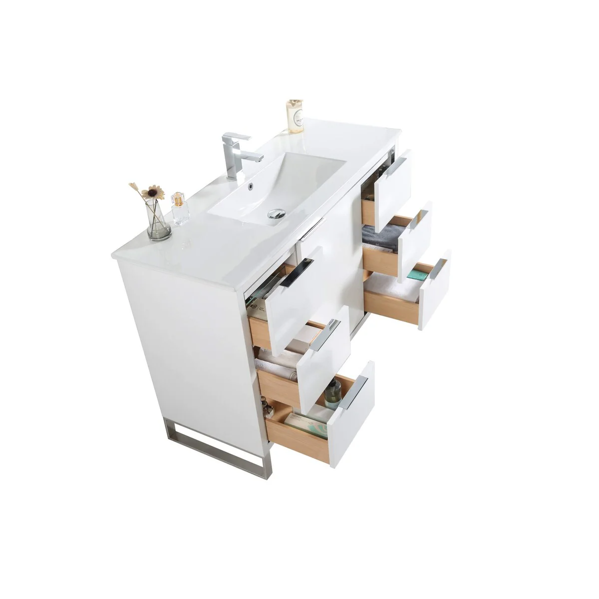 Fine Fixtures Opulence Collection Bathroom Vanity with White Ceramic Sink