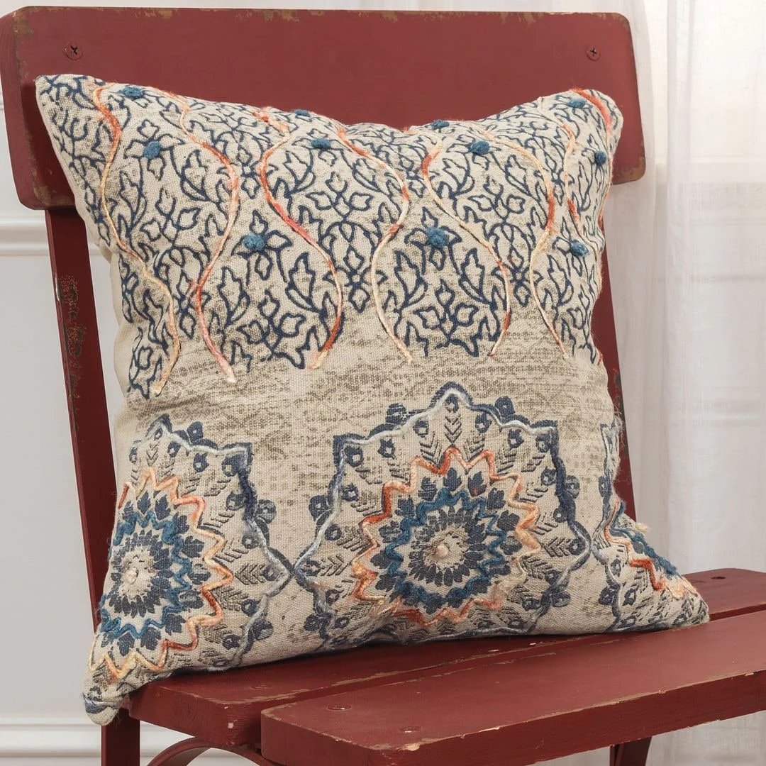 Rizzy Home Beige, Rust, and Blue Hand-crafted Medallion Throw Pillow