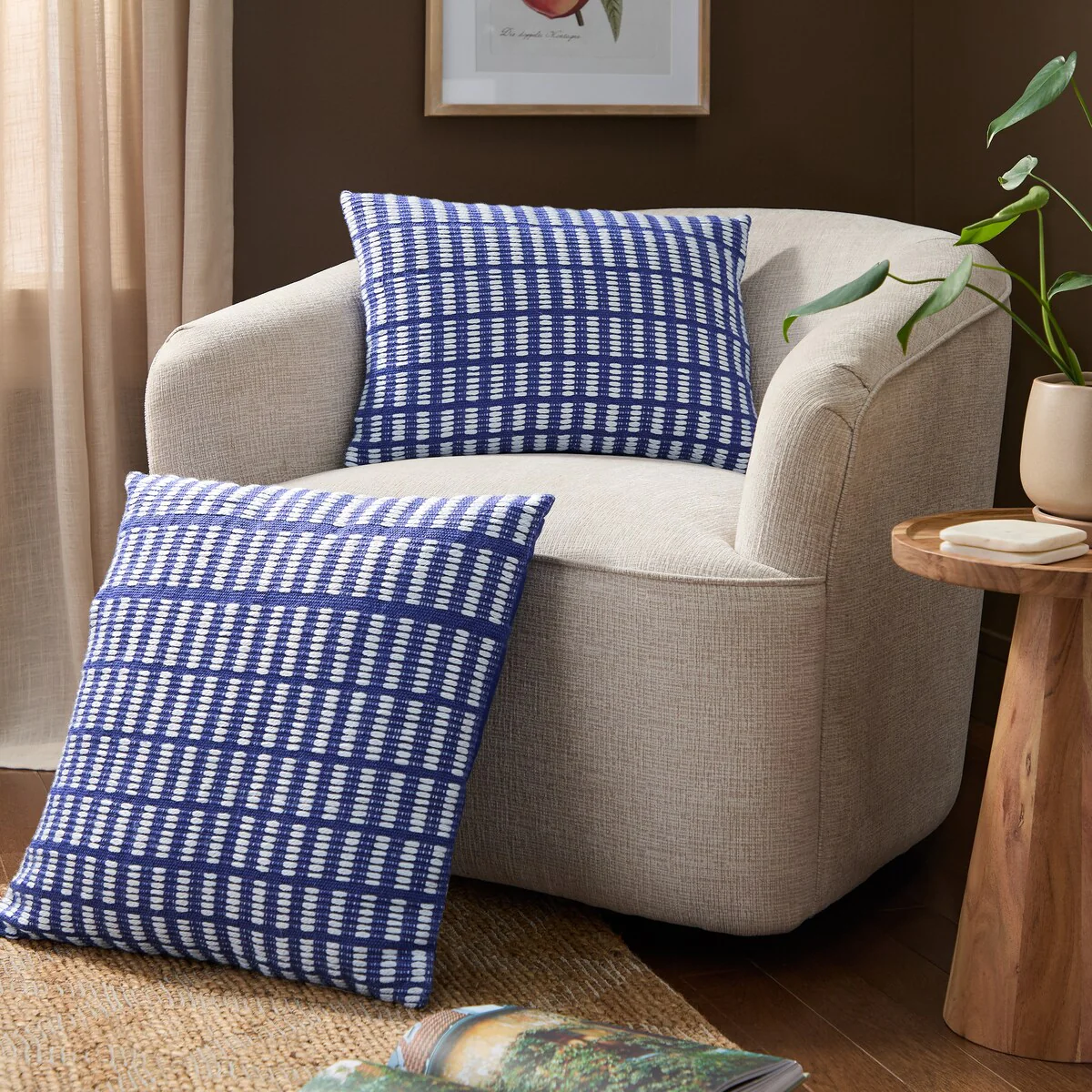 TOWN & COUNTRY TERRA Alara Textured Geo Stripe Indoor Outdoor Decorative Pillow