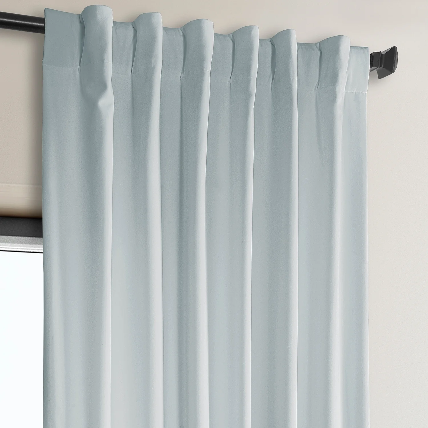 Exclusive Fabrics Plush Velvet Room Darkening Curtain (1 Panel)