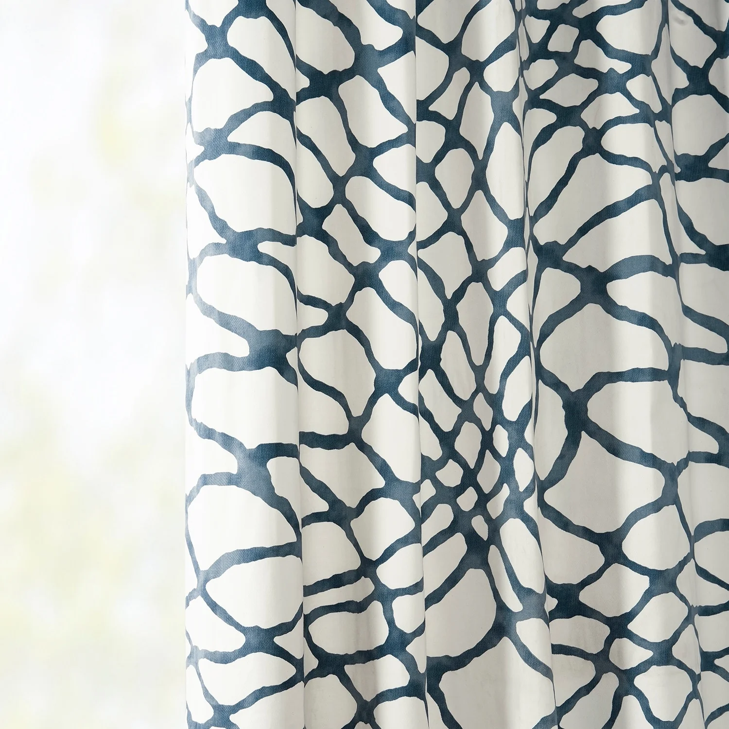 Exclusive Fabrics Ellis Printed Cotton Twill Curtain (1 Panel)