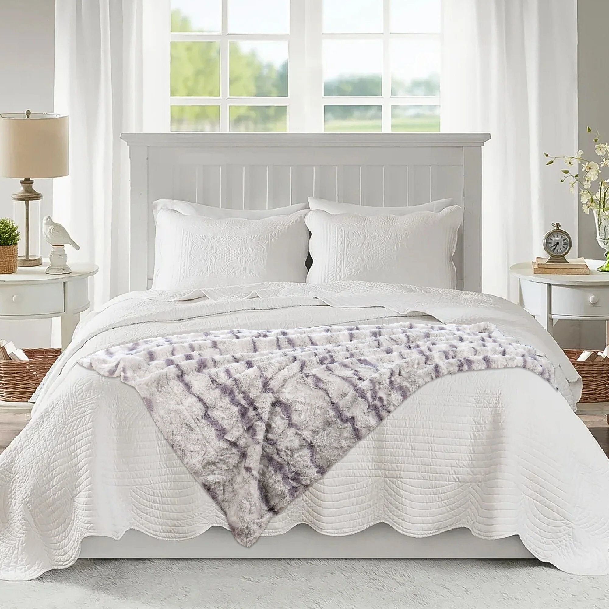 Calla Fauxfur Reversible Sherpa Throw