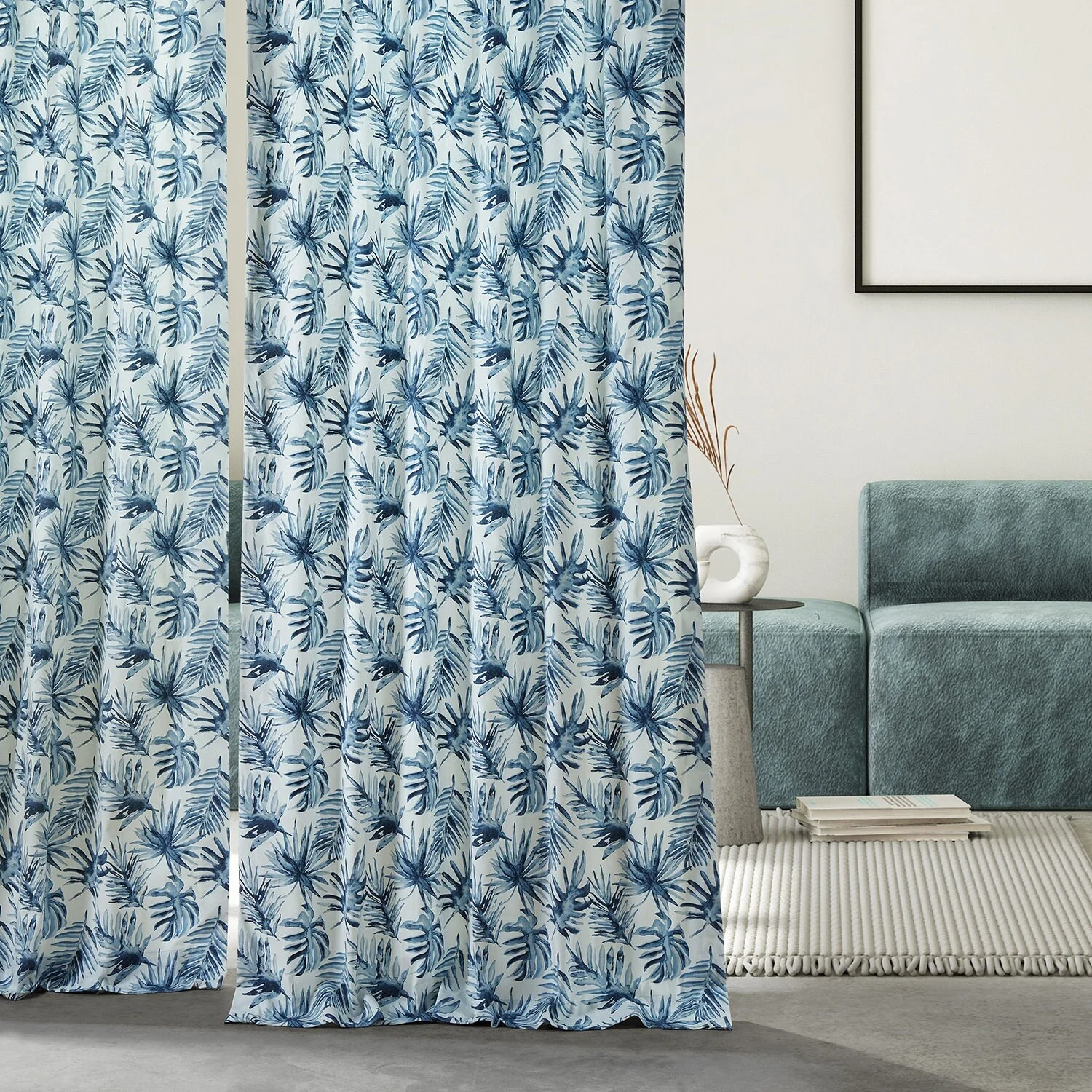 Exclusive Fabrics Coastal Leaf Cascade Printed Cotton Room Darkening Curtain (1 Panel)