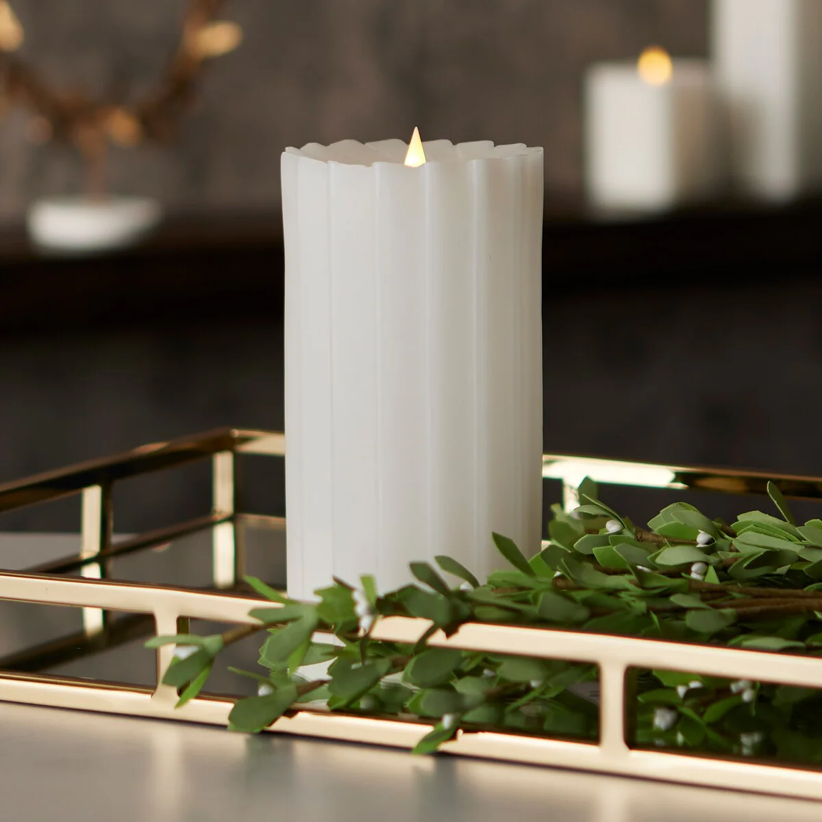 Sutton Fluted Motion Flameless Candle 4x8 White