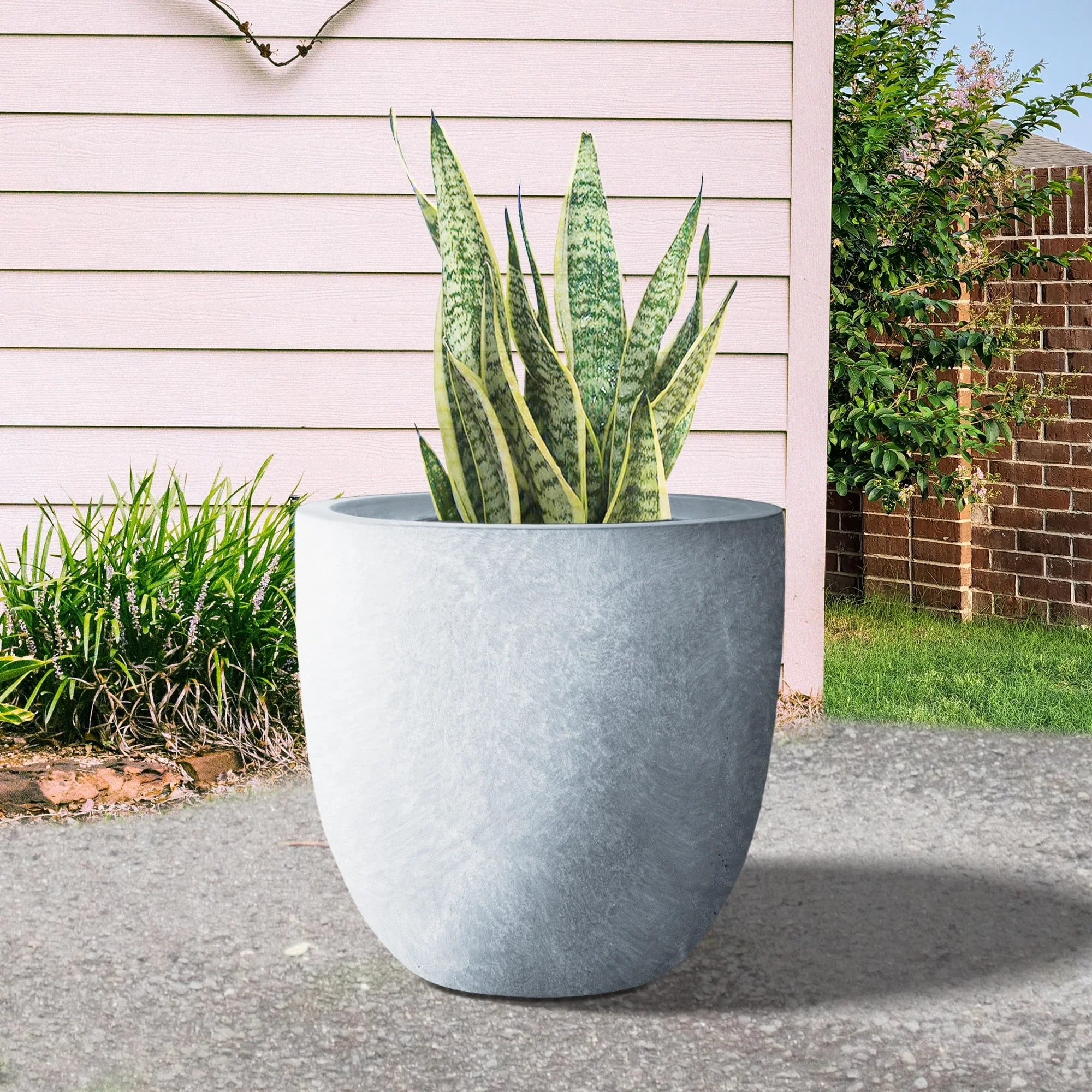 Durx-litecrete Lightweight Concrete Modern Seamless Round Cement Color Planter-Large - 17.7'x17.7'x16.9'