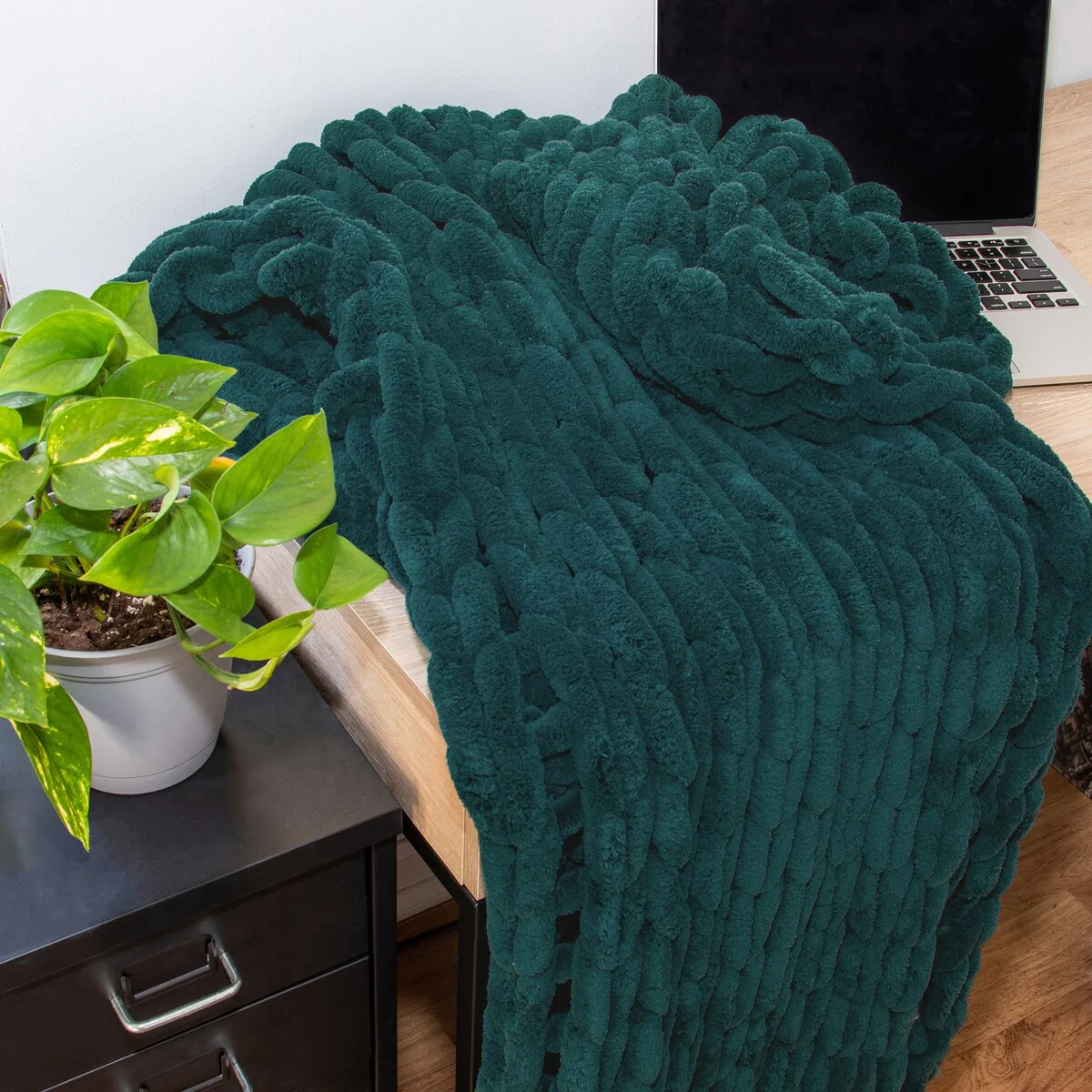 Donna Sharp's Chunky Chenille Throw