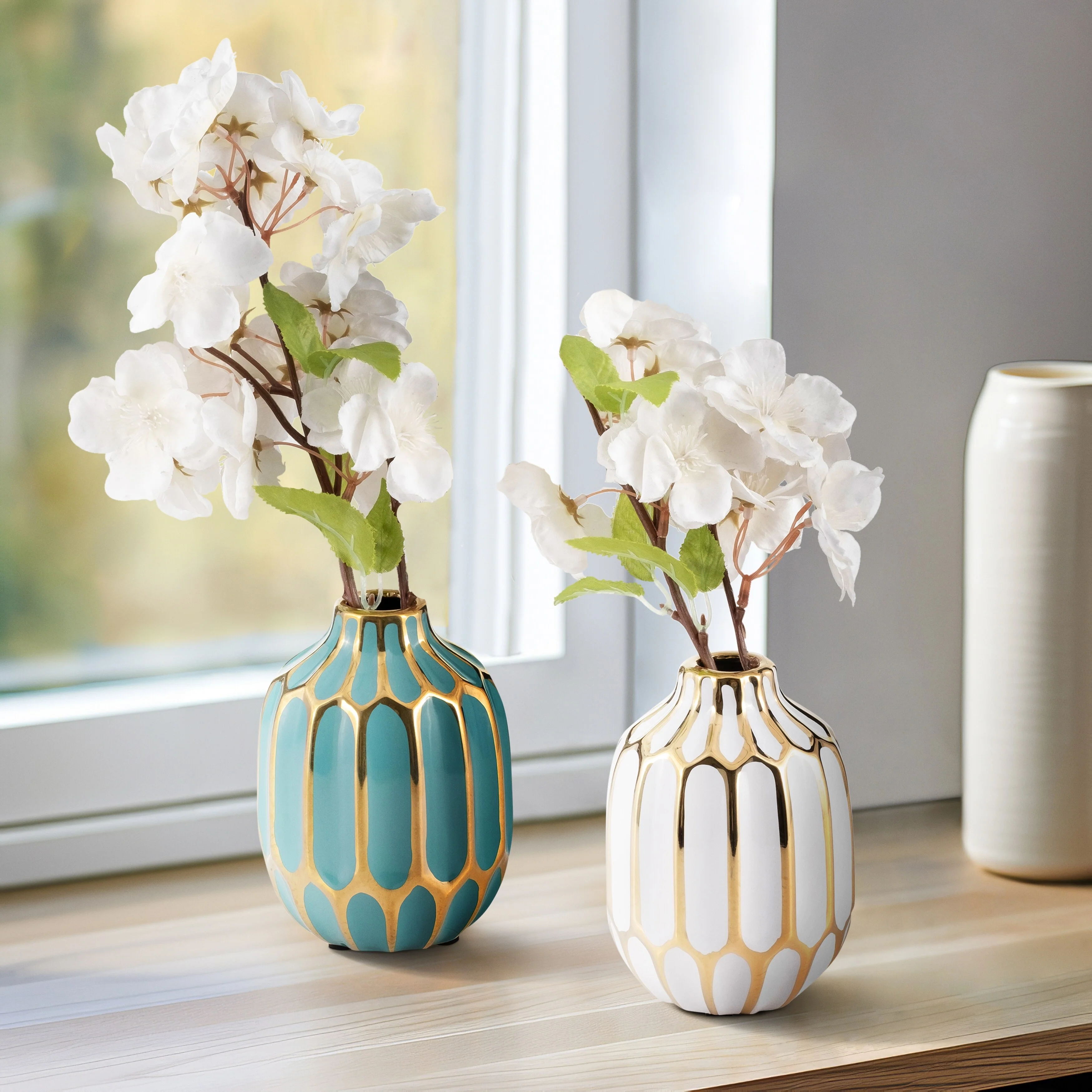 Sagebrook Home Elegant Ceramic Vase