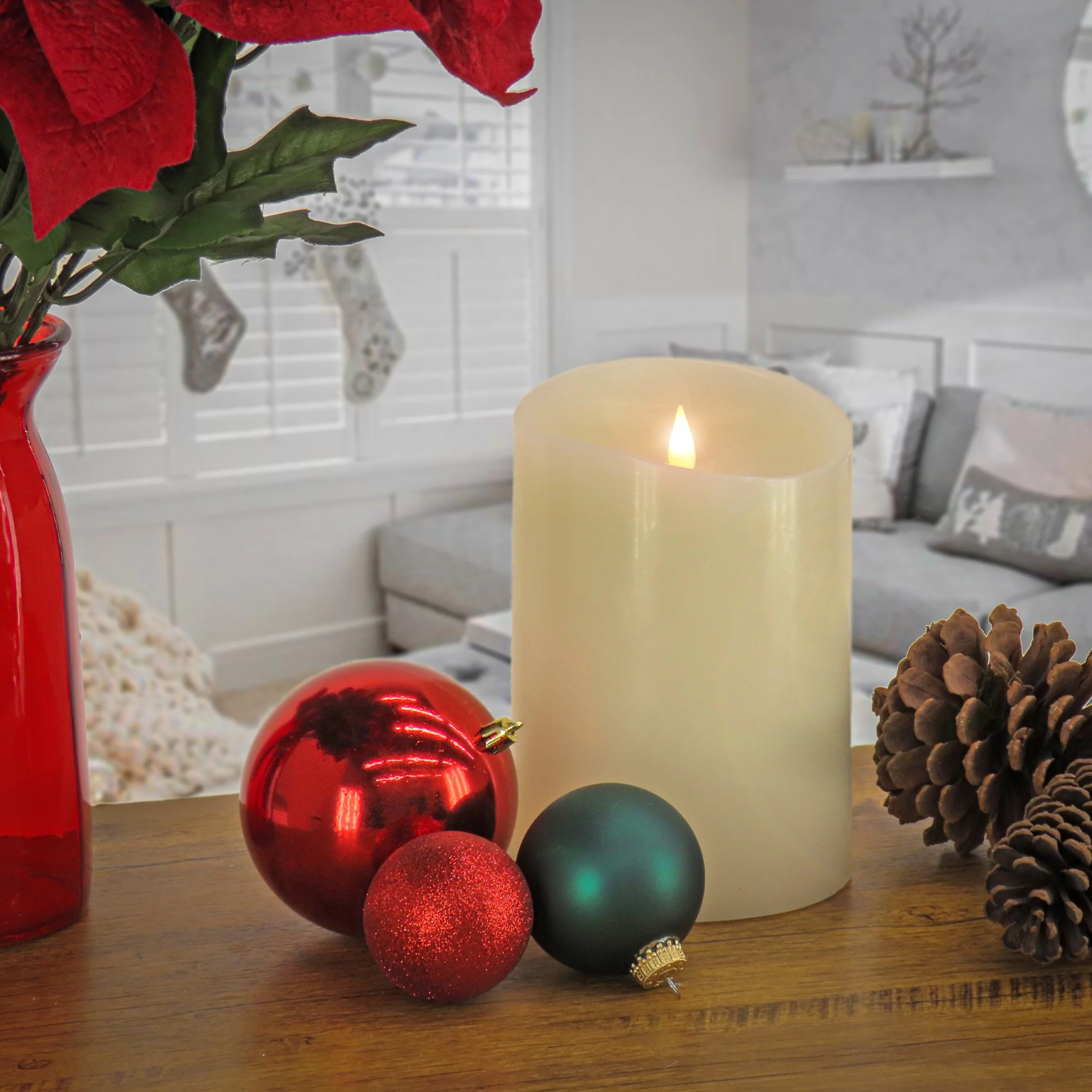 HGTV Home Collection 7 in Heritage Real Motion Real Motion Flameless Candle With Remote, Ivory, LED - 7 in