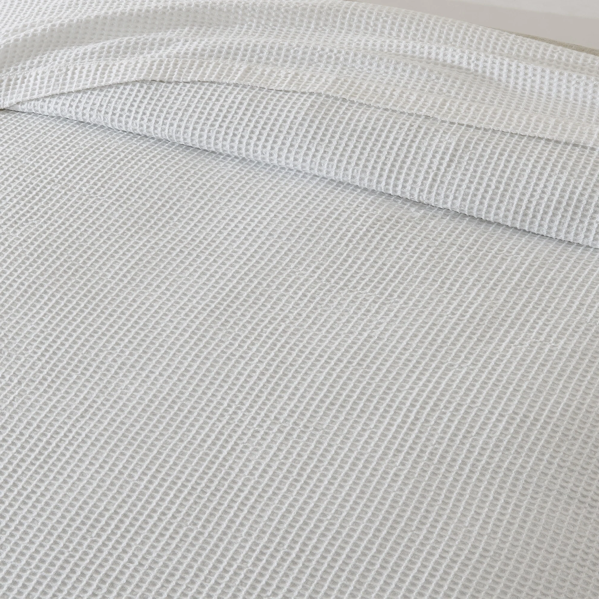 Linery & Co. 100% Cotton All-Season Lightweight Waffle Weave Knit Throw Blanket