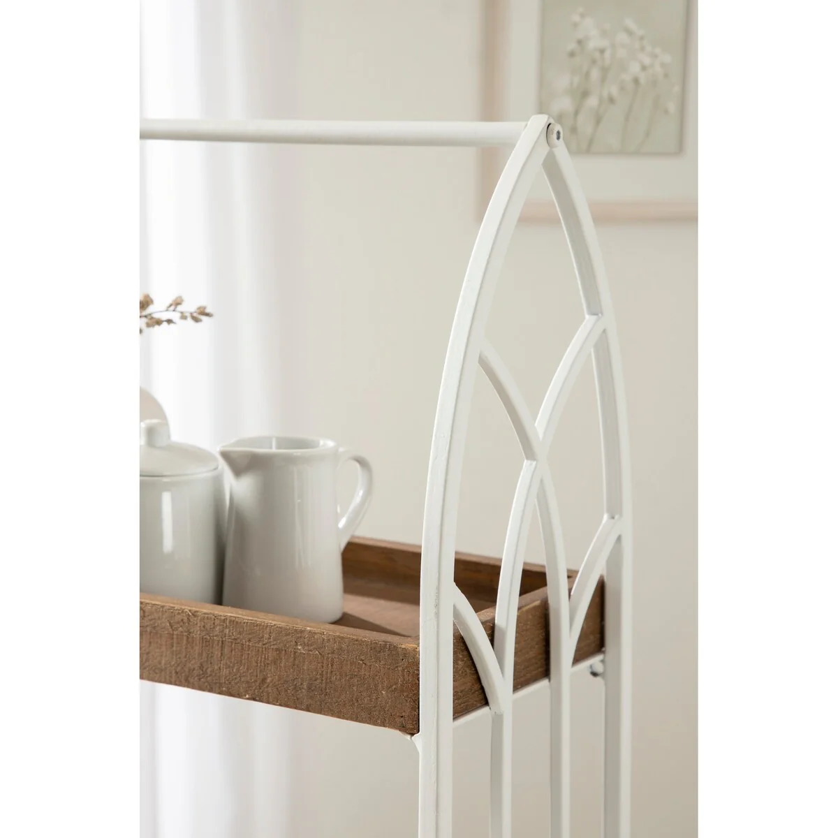 Kate and Laurel Castille Wall Shelf - 20x7x22
