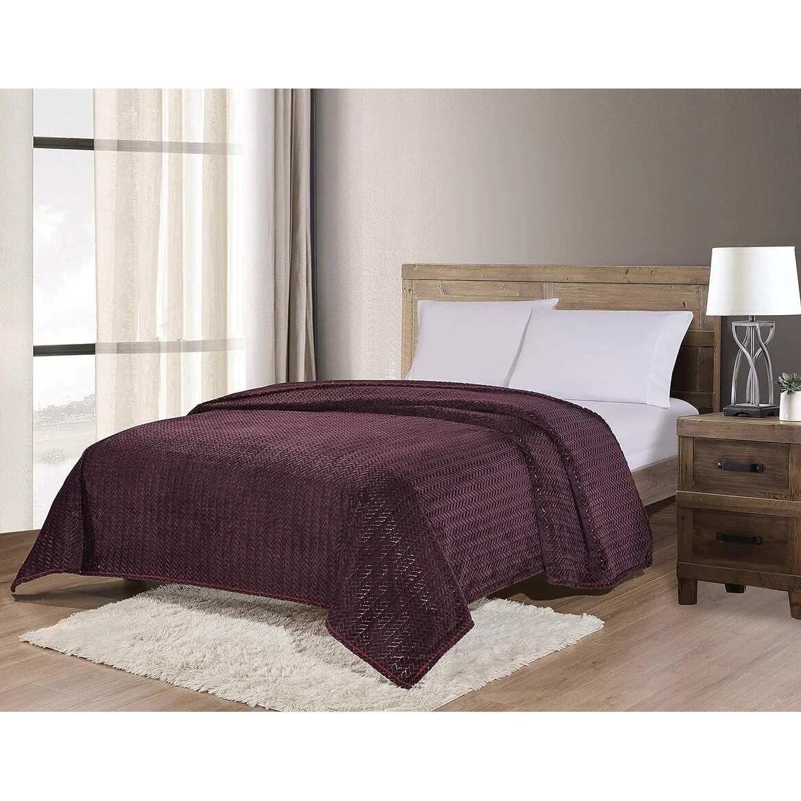 Décor&More HomeEssentials Extra Heavy and Plush Chevron Braided Queen Size Microplush Jacquard Blanket (86