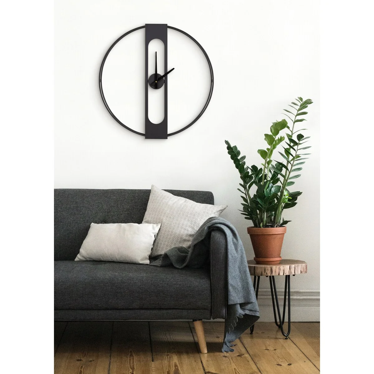 Kate and Laurel Urgo Wall Clock
