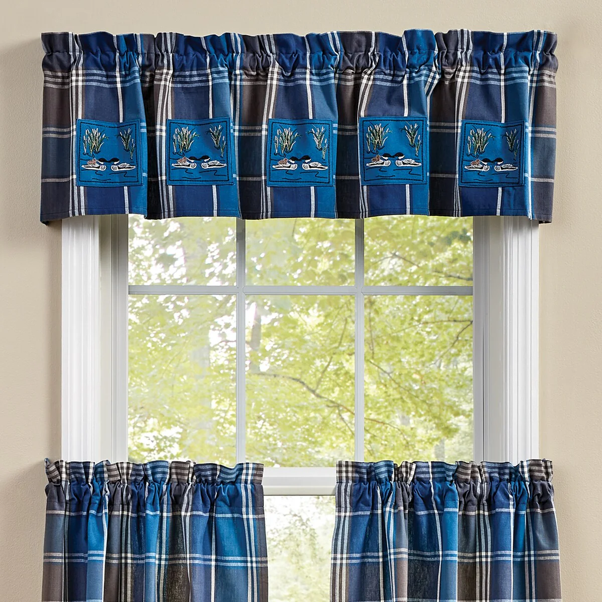 Park Designs Rainy Lake Lined Loon Patch Valance 60
