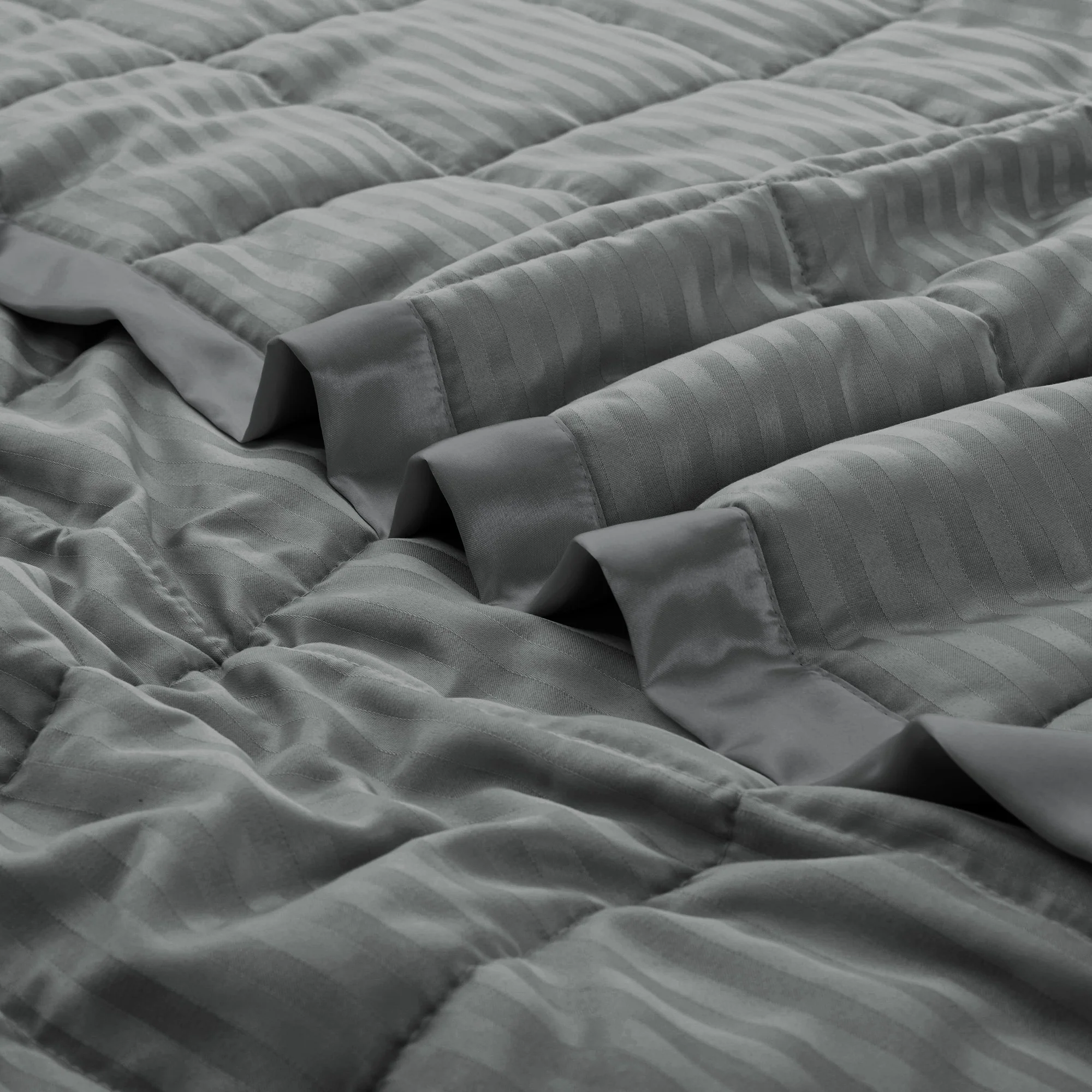 Hotel Quality Luxury All Season Jacquard Soft Bed Blanket with Satin Trim, Cozy and Warm