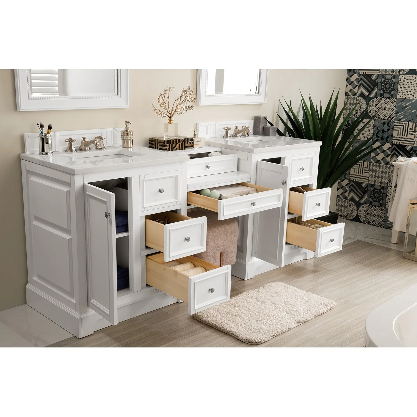 James Martin Vanities De Soto 82