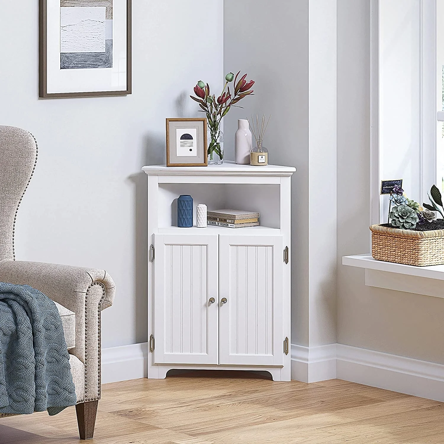 UTEX Corner Free Storage Cabinet, Bathroom Floor Corner Cabinet with Doors and Shelves for Bathroom, Kitchen, Living Room, White