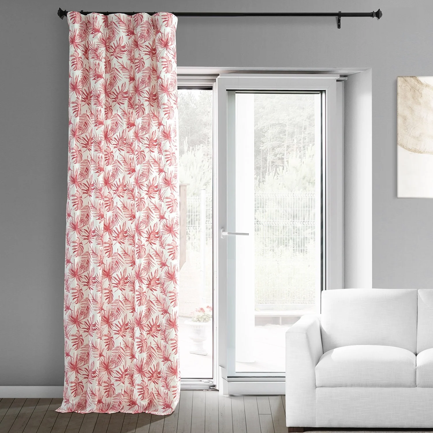 Exclusive Fabrics Coastal Leaf Cascade Printed Cotton Room Darkening Curtain (1 Panel)
