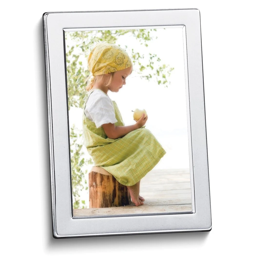Curata Silver-Plated Flat Rounded Edge 5x7 Frame