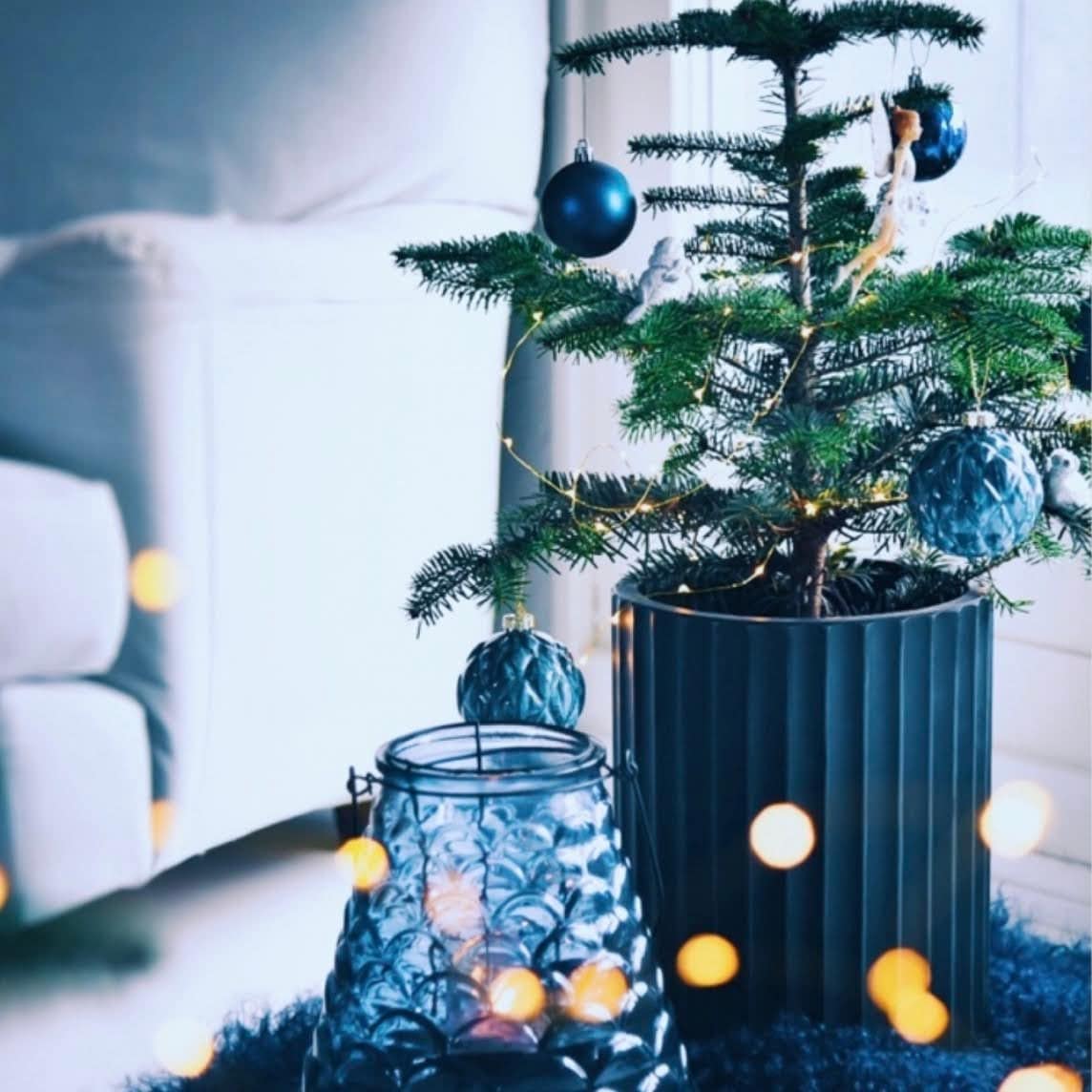 DreamPatio North Pole Fiberstone Planter