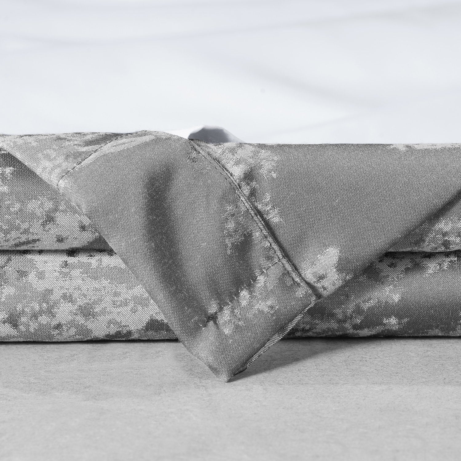 Exclusive Fabrics Sequoia Faux Silk Jacquard Curtain (1 Panel)