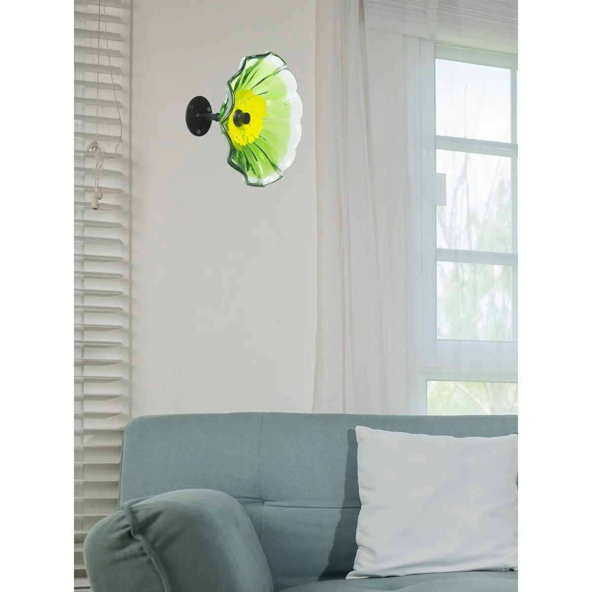 12IN Diameter Green Fiore Bloom Art Glass Wall Décor