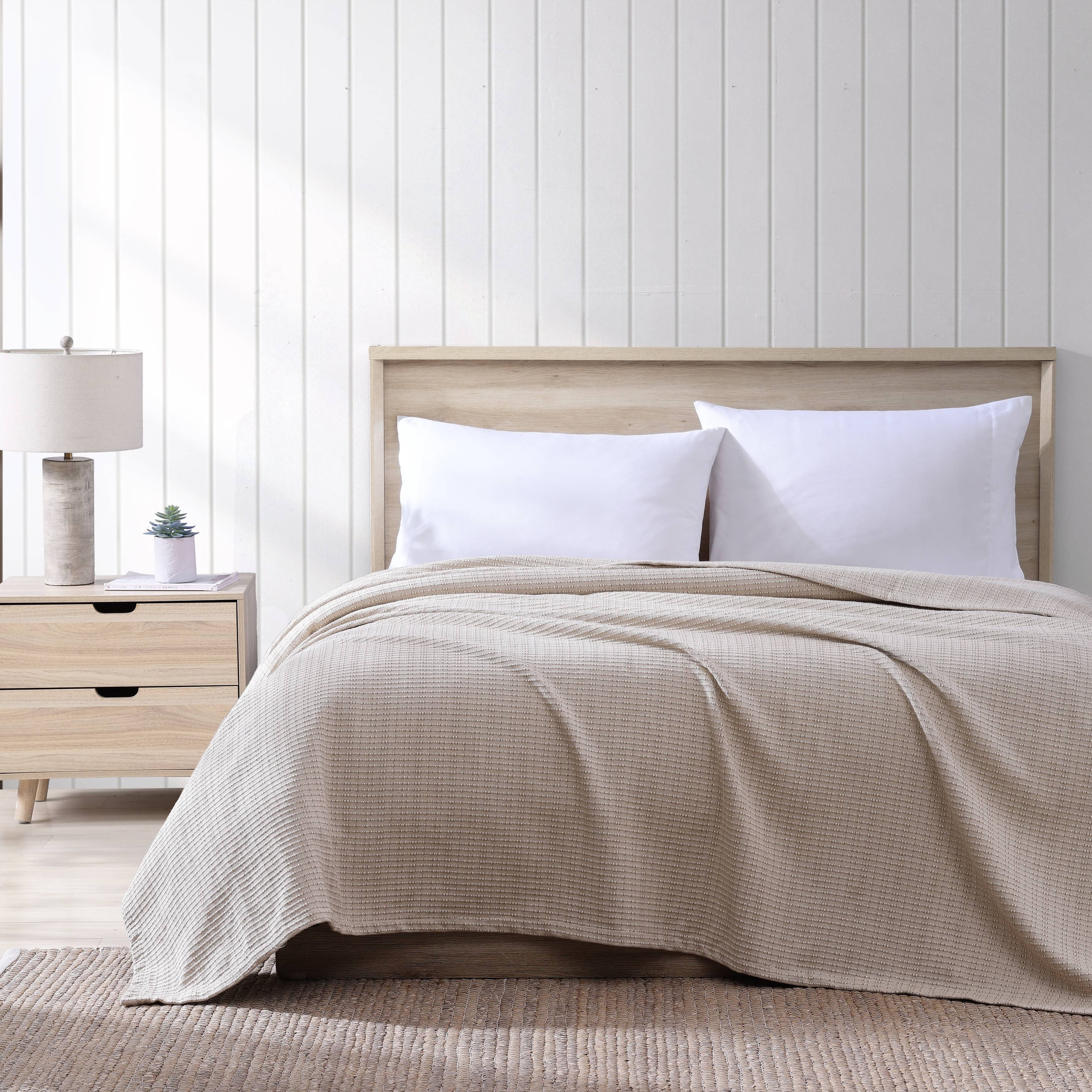 Tommy Bahama Bamboo Woven Yarn Dyed Cotton Reversible Blanket