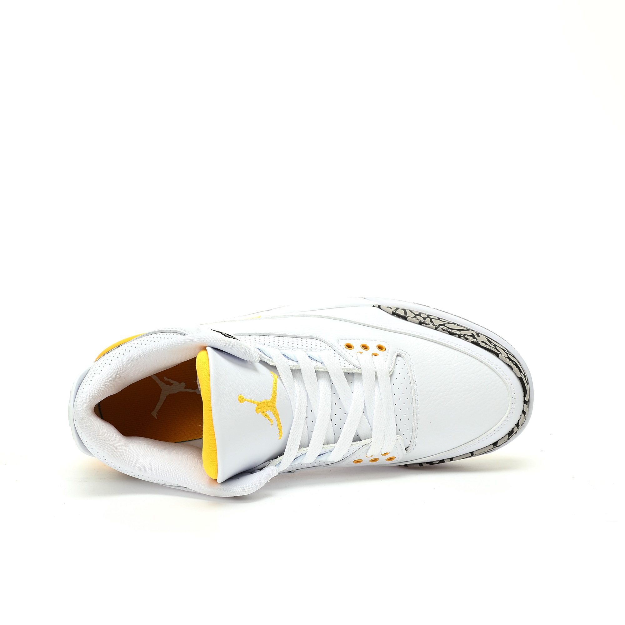 Air Jordan 3 RetroLaser Orange