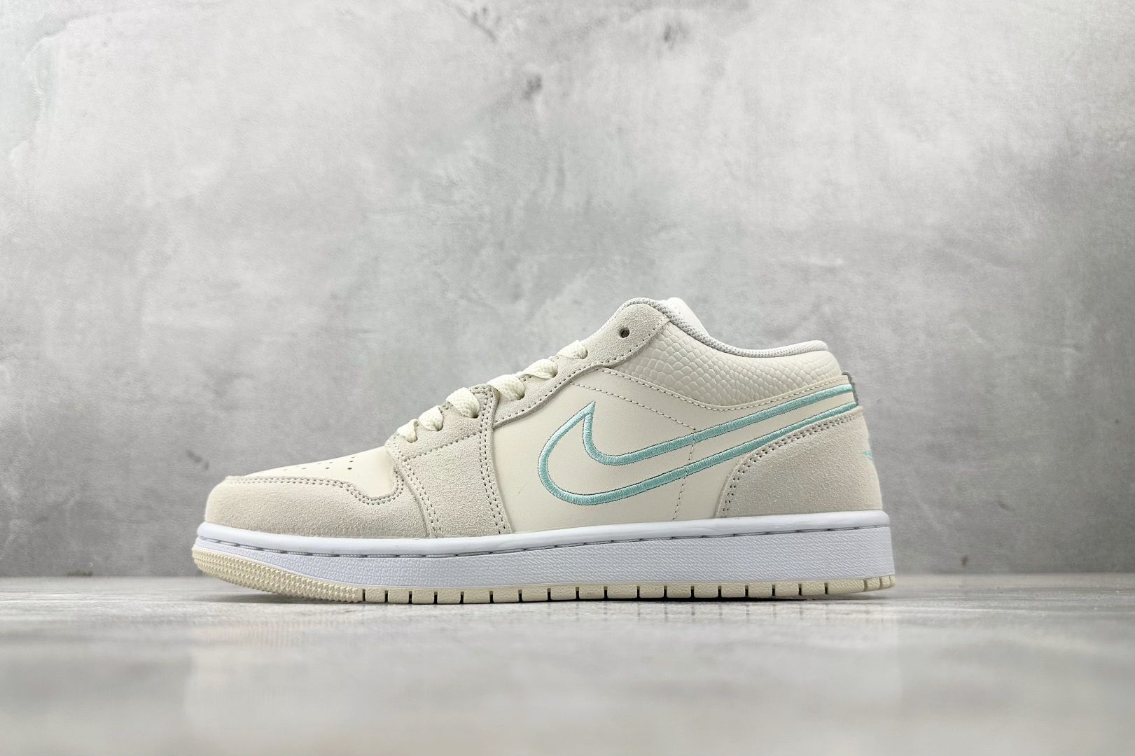 Jordan Air Jordan 1 low