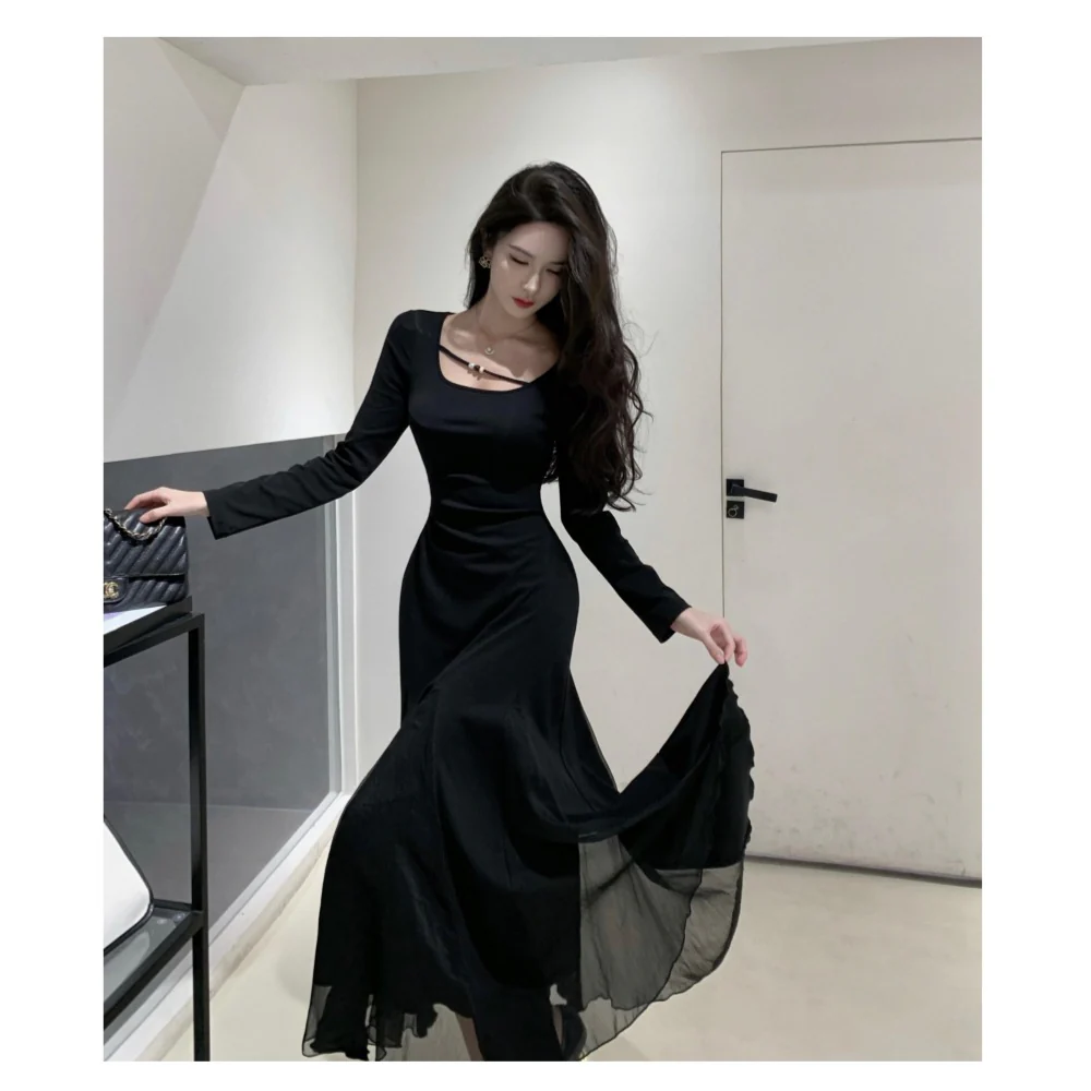 2025 high-end retro little black dress suspender sexy dress high-end seaside vacation halter dress long dress - Deanwangkt