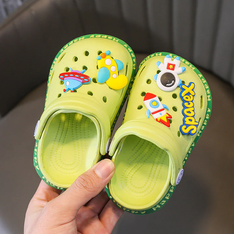 DEANWANGKT Children's Shoes Wholesale Children's Slippers Summer Outdoor Boys' Hole Shoes Anti-Slip Beach Shoes Girls' Sandals - Deanwangkt