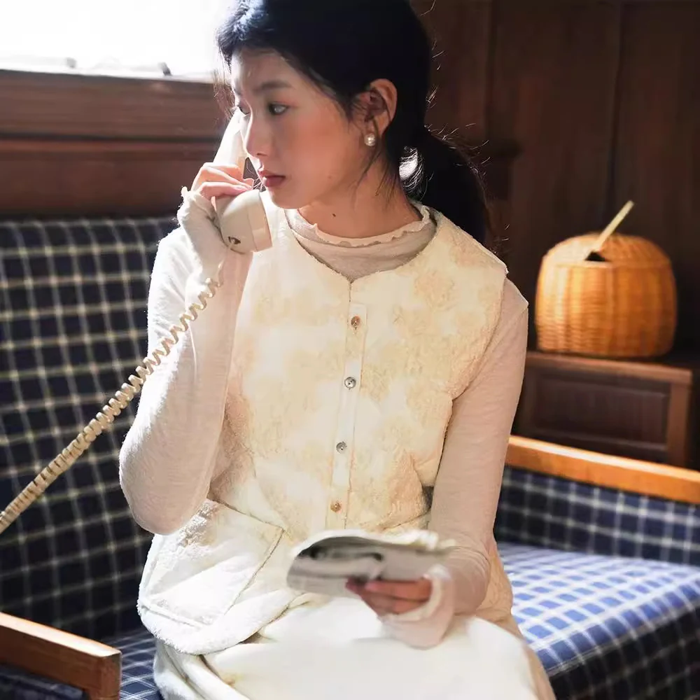 Set Autumn two-piece set High sense, jacquard crew neck vest padded vest,  wool high waist skirt - Deanwangkt