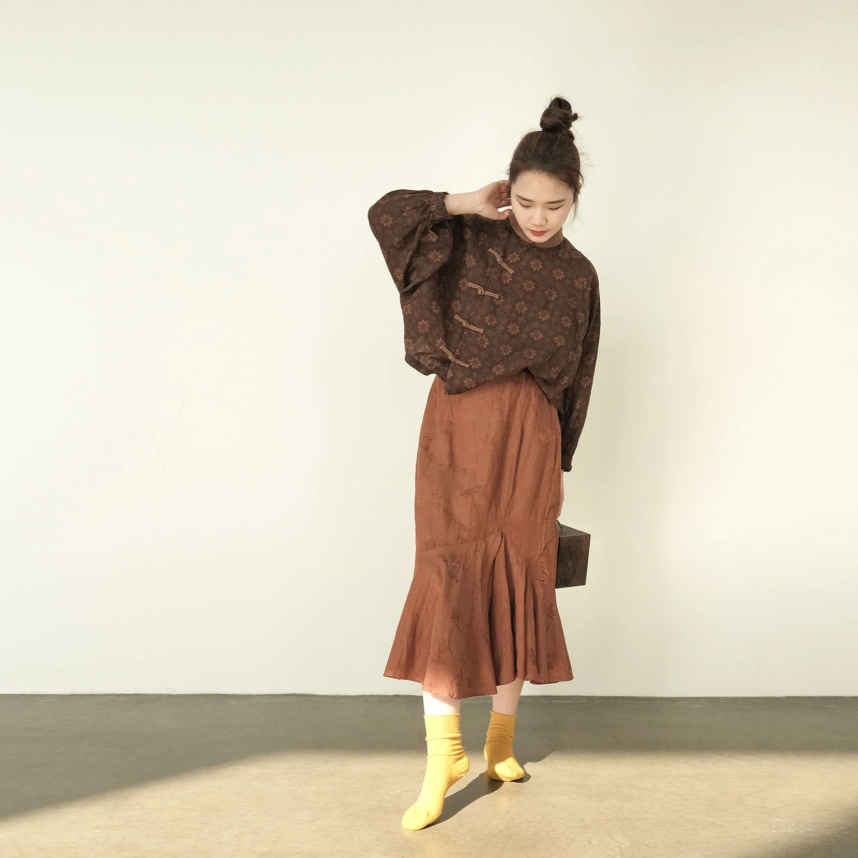 Guochao antique printed bat-sleeved diagonal shirt, retro loose personalized linen top S23039 - Deanwangkt