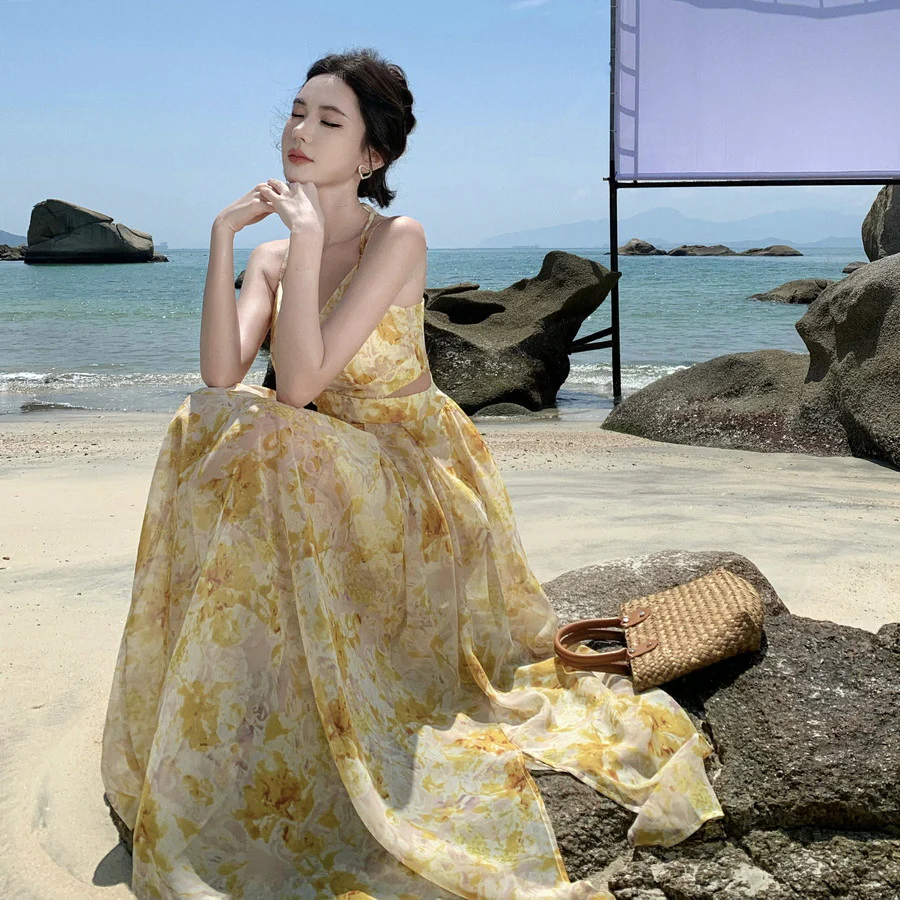 2025 Seaside vacation dress  coffee break niche waist yellow floral suspender beach dress photo pendulum dress - Deanwangkt