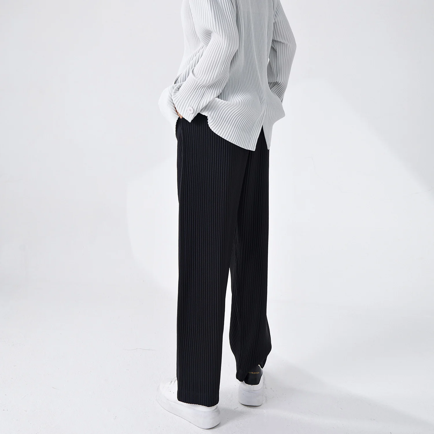 2025 Miyake Casual Pants Women's Counter Quality Advanced Sense Men's and Women's Same Folded Wide Leg Pants Loose Versatile Straight Pants - Deanwangkt