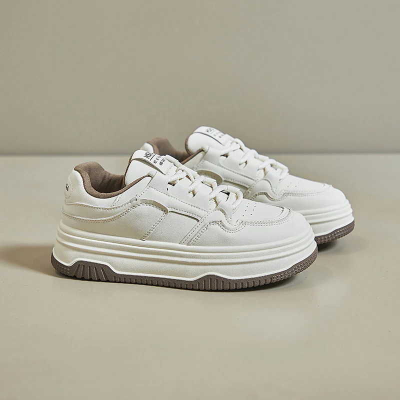 2025 winter white shoes new Korean version ins female students platform heightening sports board shoes casual street shooting K820 - Deanwangkt