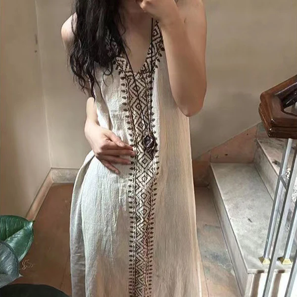 2025 Cold department, high-end sense, unique and beautiful temperament, retro beige sleeveless dress, children's popular summer model - Deanwangkt