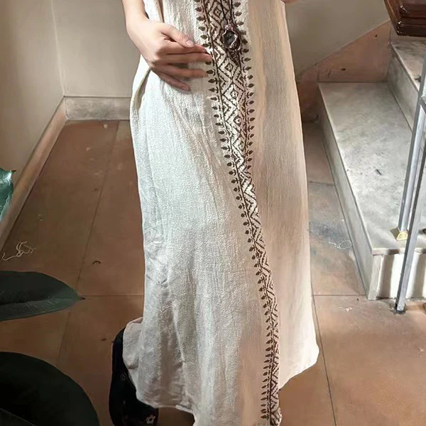 2025 Cold department, high-end sense, unique and beautiful temperament, retro beige sleeveless dress, children's popular summer model - Deanwangkt