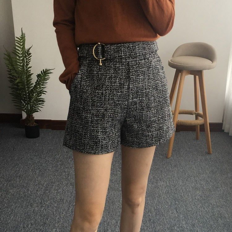 2025 Versatile and thin tweed A-type shorts, autumn and winter wear new  women's clothing A-type hot pants, gray pants - Deanwangkt