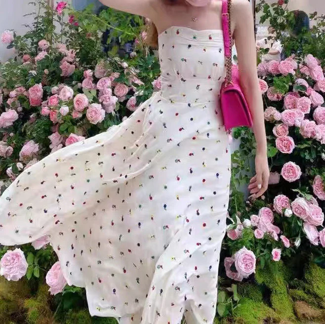 2025 Spot star with the same  embroidery floral vacation skirt one-word shoulder tube top dress - Deanwangkt