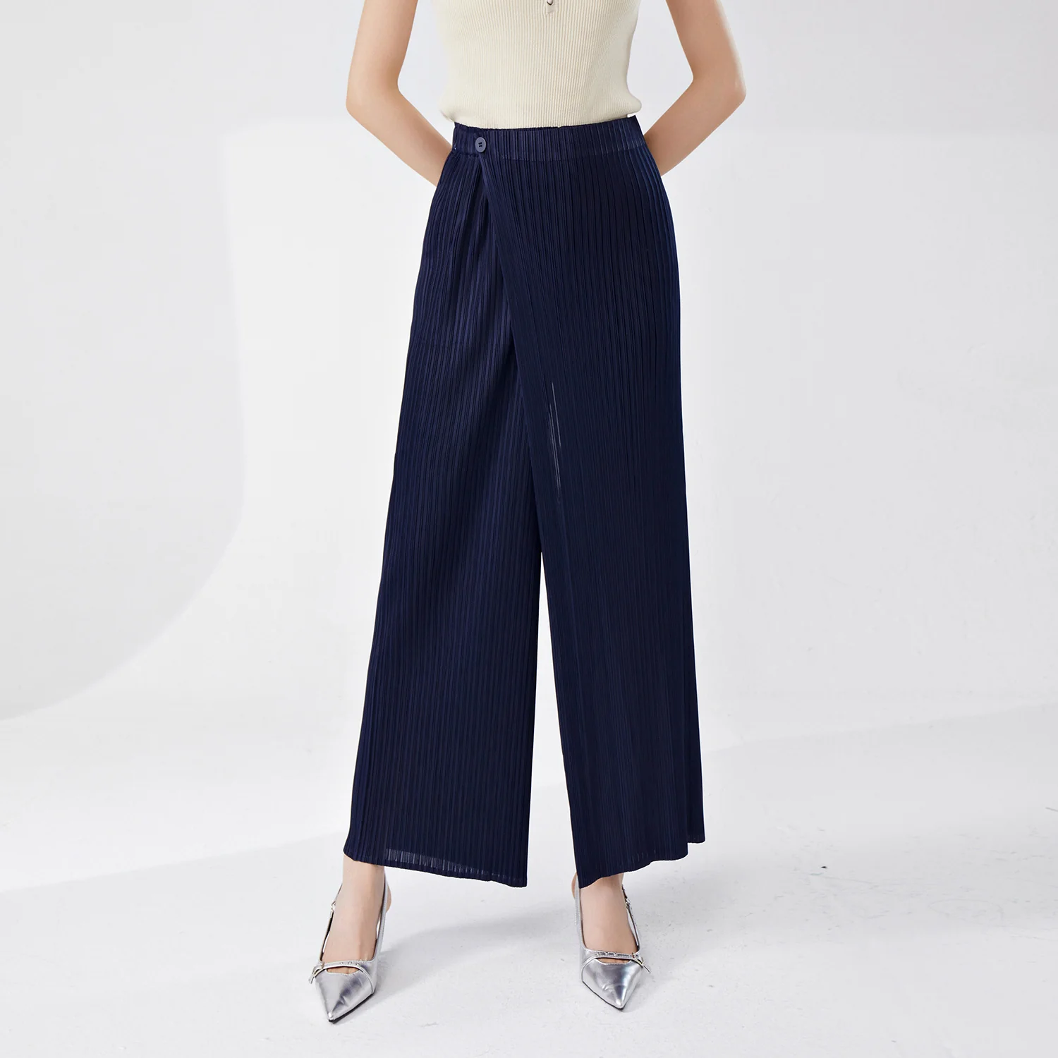 2025 Miyake paper people wide-leg pants summer women's new high-end buttons irregular loose drape versatile casual pants - Deanwangkt