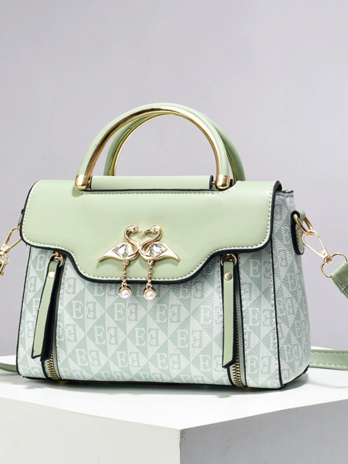 Bag Women's  New Fashion Versatile Commuter Bag Women's Bag Crossbody Bag Premium Shoulder Bag Small Square Bag - Deanwangkt