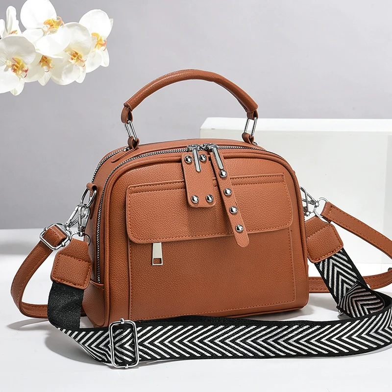 Women's bag  new fashion versatile Popular style retro simple light luxury shoulder messenger bag small square bag women - Deanwangkt