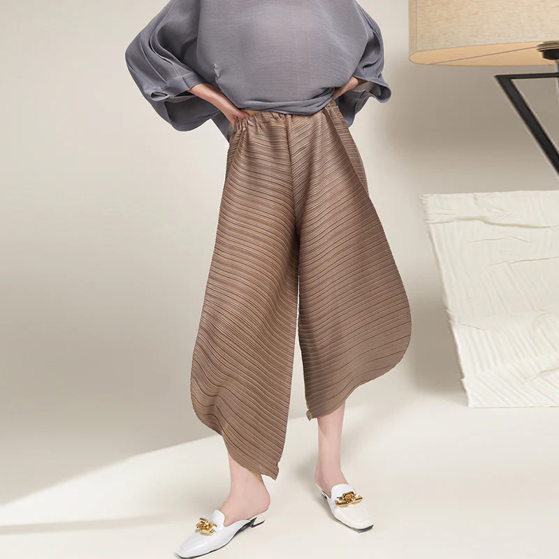 2025 Pleated pants women's large size elastic waist wide-leg pants loose Miyake special-shaped casual pants irregular lantern Harlan pants - Deanwangkt