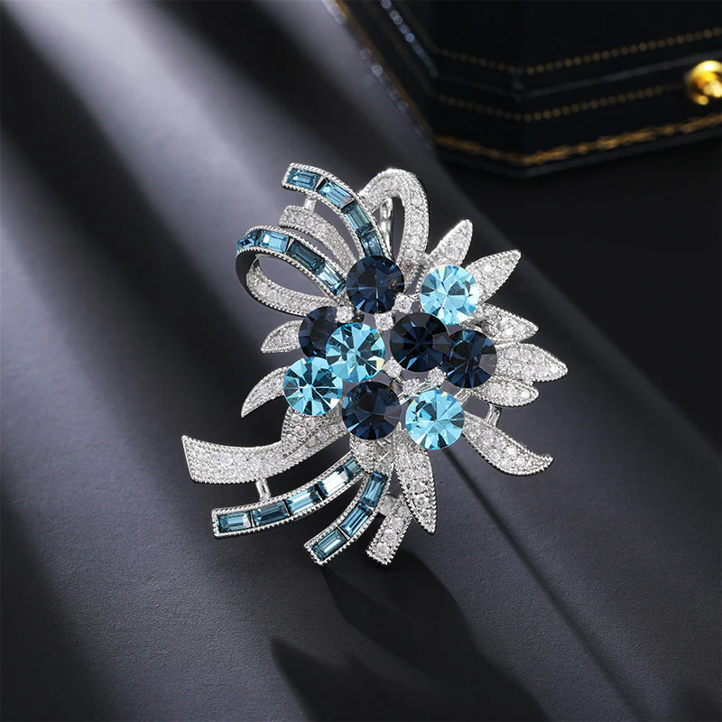 2025 New design sense retro crystal flower brooch anti-light exquisite luxury elegant coat accessories classic corsage - Deanwangkt