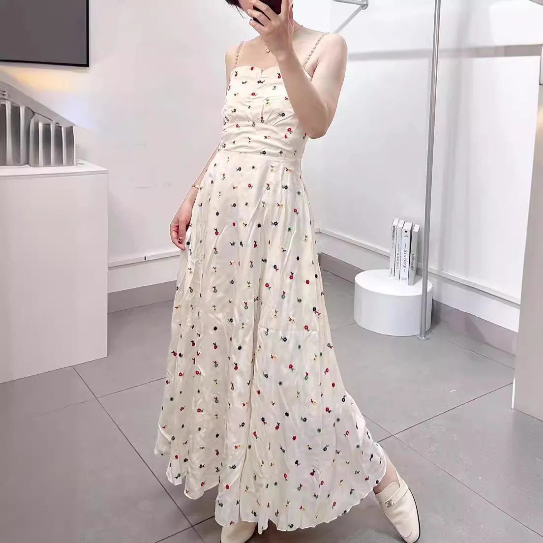 2025 Spot star with the same  embroidery floral vacation skirt one-word shoulder tube top dress - Deanwangkt