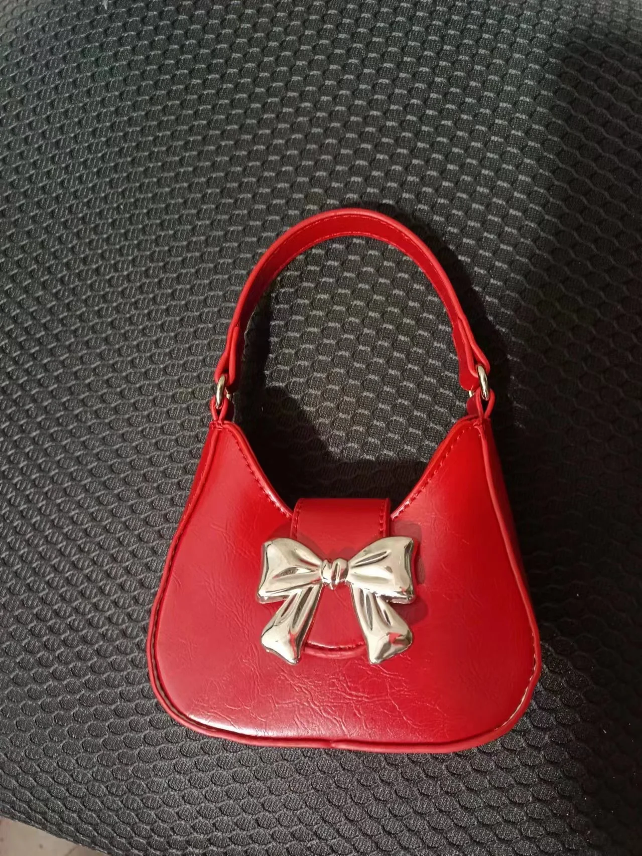 DEANWANGKT 2025 South Korea popular new bow metal buckle mini handbag mouth red envelope earphone bag chain messenger bag bag female - Deanwangkt